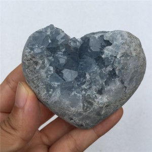 Figūrėlė "Originaliausioji širdelė 3" (žydrasis kristalas, 6 cm)