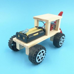 Surenkamas vaikiškas konstruktorius "Traktoriukas mylimukas" (vaiko lavinimas, aukštos kokybės)