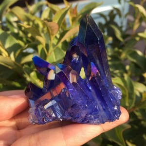 Natūralus mineralas "Mėlynoji magija" (103 g)