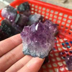 Natūralus mineralas "Violetinė Reiki" (85 g)