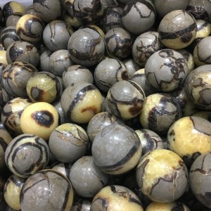 Natūralus mineralas "Tigro akis" (4 cm, 100 g)