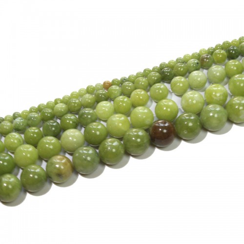 Karoliukai "Žalioji elegancija" (žaliasis jadas)