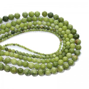 Karoliukai "Žalioji elegancija" (žaliasis jadas)