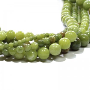 Karoliukai "Žalioji elegancija" (žaliasis jadas)