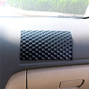 Neslystantis kilimėlis automobiliui "Progresas 22" (19.5 x 12.5 cm)