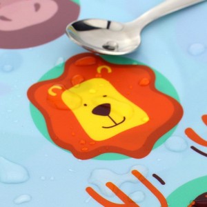 Vaikiškas silikoninis pietų padėkliukas "Mielieji žvėreliai" (eko draugiškas)