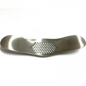 Plieninis česnakų smulkintuvas "Profesionalas"