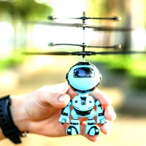 Skraidantis žaislas "Puikusis robotukas 2"