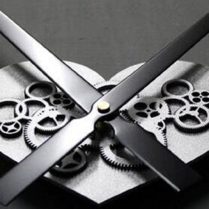 Sieninio laikrodžio mechanizmas "Sidabrinė meilės širdelė"