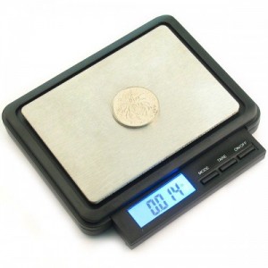 Skaitmeninės svarstyklės su dangteliu "Aukščiausia klasė" (0.