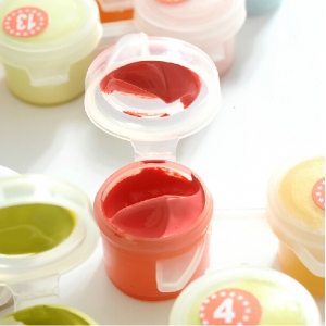 Paveikslas "Puikioji spalvotoji katė įdėmiai į tave žūrinti"