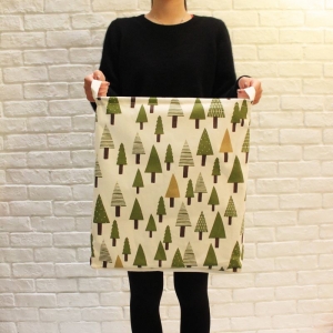 Medvilninė daiktadėžė "Stilingosios eglutės" (40 x 35 x 25 cm)