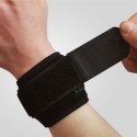 Riešo apsauga sportui "Tvirtas kumštis 4" (1 vnt., neoprenas)
