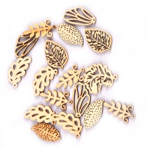 Medinės figūrėlės "Miško lapai" (25 vnt., 20-40 mm)