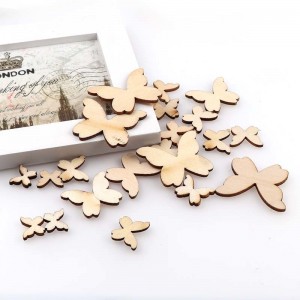 Medinės figūrėlės "Nuostabiausieji drugeliai" (50 vnt.