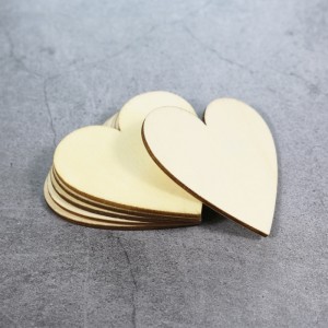 Medinės figūrėlės "Meilės širdelės 2" (100 vnt., 15 mm)