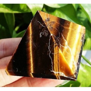 Figūrėlė "Piramidė" (akmuo "tigro akis", 5 cm, 100 g.)