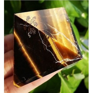 Figūrėlė "Piramidė" (akmuo "tigro akis", 5 cm, 100 g.)