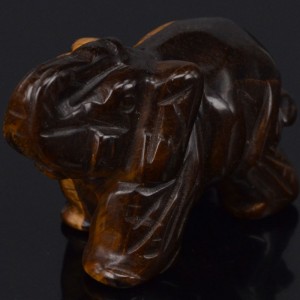 Figūrėlė "Drambliukas" (kvarcas "geltonoji tigro akis", 5 cm)