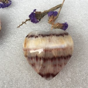 Figūrėlė "Širdelės efektas" (naturalus akmuo, afrika)