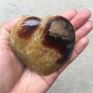 Figūrėlė "Originaliausioji širdelė" (drakono akmuo, 6 cm)