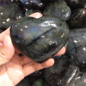 Figūrėlė "Originaliausioji širdelė 2" (labradoritas, 6 cm)