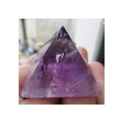 Figūrėlė "Violetinė piramidė" (naturalus kristalas, 2.5 x 2.5 cm)