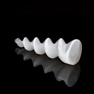 Figūrėlė "Spiralinis bokštas" (selenitas, 11 cm, 100 g)