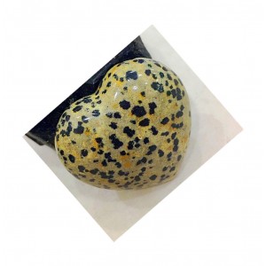 Figūrėlė "Leopardinė širdelė" (kvarco kristalas, 5 cm, 50 g)