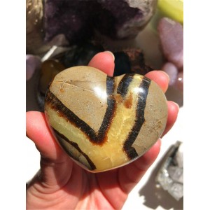 Figūrėlė "Pati mieliausioji" (drakono akmuo, 6 cm, 100 g)