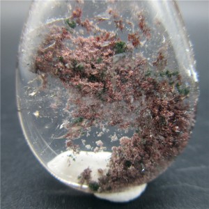 Mineralas su inklūzais "Skaidrusis kiaušinis 2" (chloritas, 8 g)