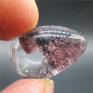 Mineralas su inklūzais "Skaidrusis kiaušinis 3" (chloritas, 6 g)