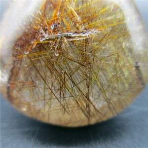 Mineralas su inklūzais "Skaidrusis lašas" (chloritas, 16 g)