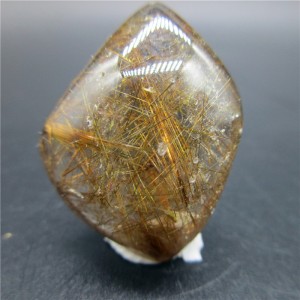 Mineralas su inklūzais "Skaidrusis lašas 2" (chloritas, 8 g)