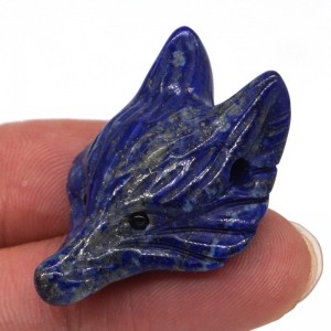 Pakabuko figūrėlė "Mėlynoji vilko galva 4" (Lapis lazuli kvarco kristalas, 34 x 25 x 11 mm)