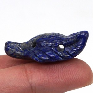 Pakabuko figūrėlė "Mėlynoji vilko galva 4" (Lapis lazuli kvarco kristalas, 34 x 25 x 11 mm)