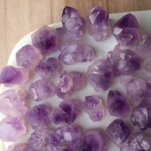 Mineralai "Ametisto žavesys" (ametistas, 40 vnt., 200 g)