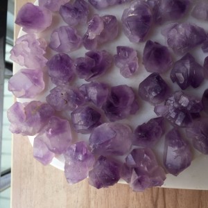 Mineralai "Ametisto žavesys" (ametistas, 40 vnt., 200 g)