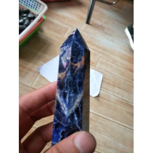 Natūralus mineralas "Mėlynasis obeliskas" (9 cm, 90 g)