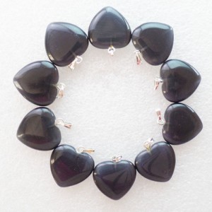 Pakabukas "Juodosios širdelės" (10 vnt, 20 x 19 x 5 mm)