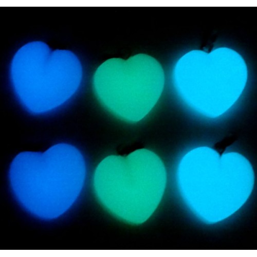 Pakabukai "Šviečiančios įvairaspalvės širdelės" (24 vnt, 20 x 20 mm)