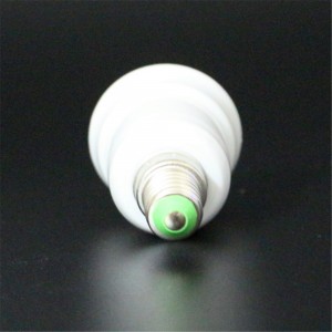 Lempos lizdo perėjimas iš E14 į E27 "Feniksas"