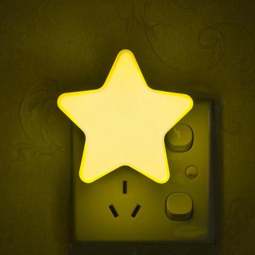 Šviestuvas mažylio kambariui