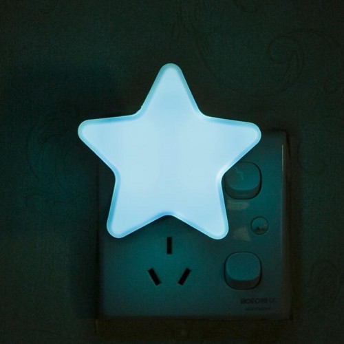 Šviestuvas mažylio kambariui