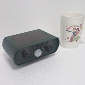 Ultragarsinis šunų ir kačių, bei kenkėjų baidytuvas "Aukščiausia klasė 7"