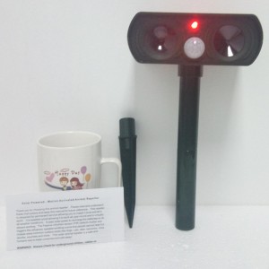 Ultragarsinis šunų ir kačių, bei kenkėjų baidytuvas "Aukščiausia klasė 7"