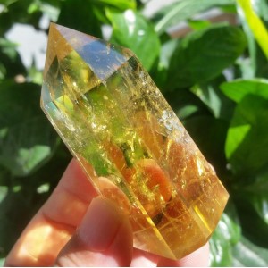 Natūralus mineralas "Geltonasis obeliskas 3" (dūminis citrino kristalas, 7 cm, 70 g)