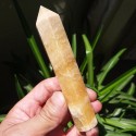 Natūralus mineralas "Geltonasis obeliskas 5" (topazo kristalas, 11 cm, 100 g)