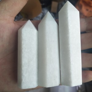 Natūralus mineralas "Baltasis obeliskas" (baltasis jadas, 7 cm)