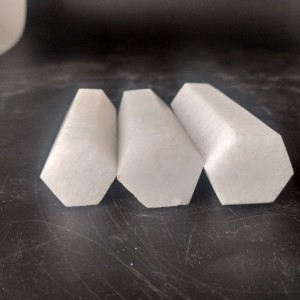 Natūralus mineralas "Baltasis obeliskas 2" (baltasis jadas, 8 cm)